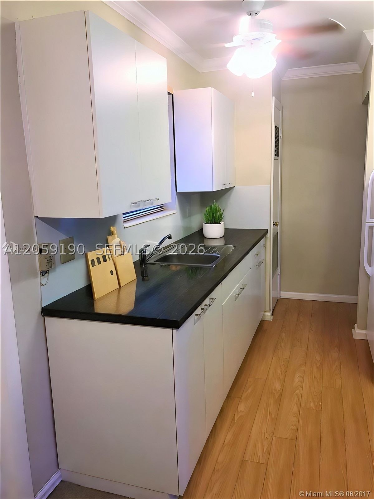 2236 Jackson St 8 Property Photo 2