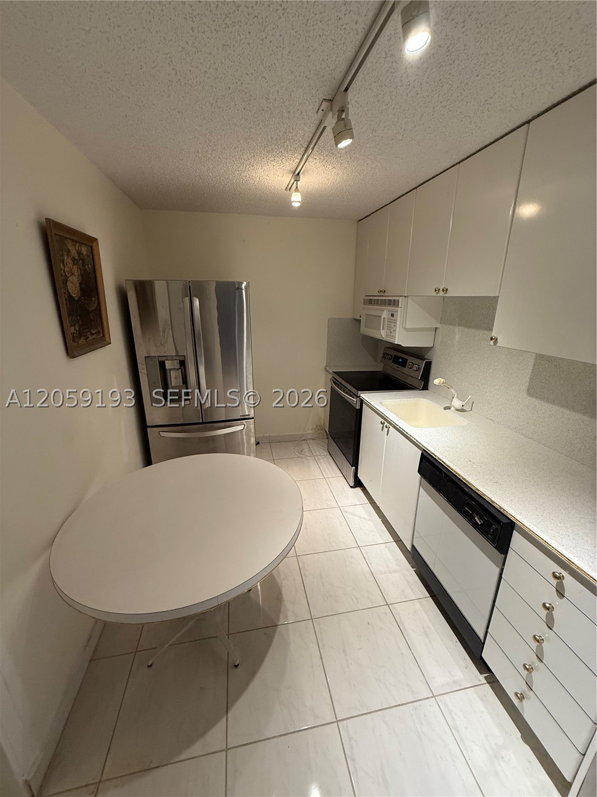 9273 Collins Ave 1101 Property Photo 7