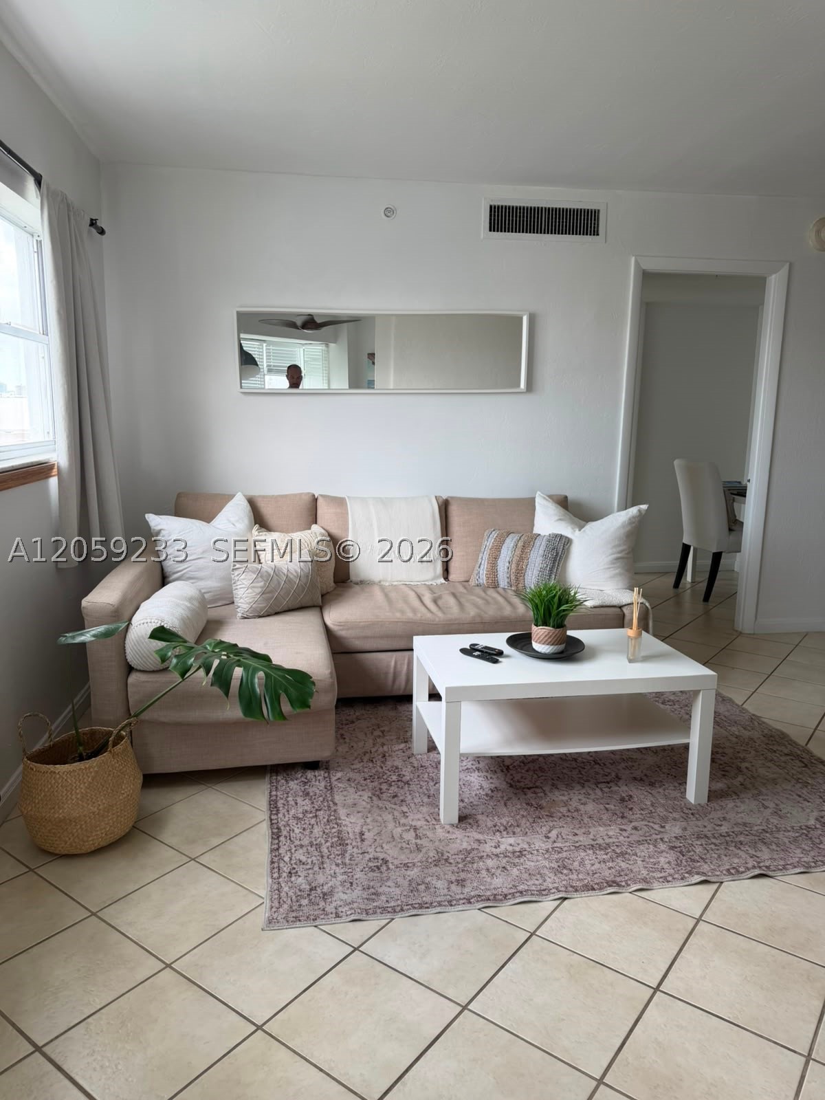 1881 Washington Ave 10F Property Photo 1