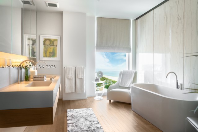 2901 Collins Ave 1602 Property Photo 12