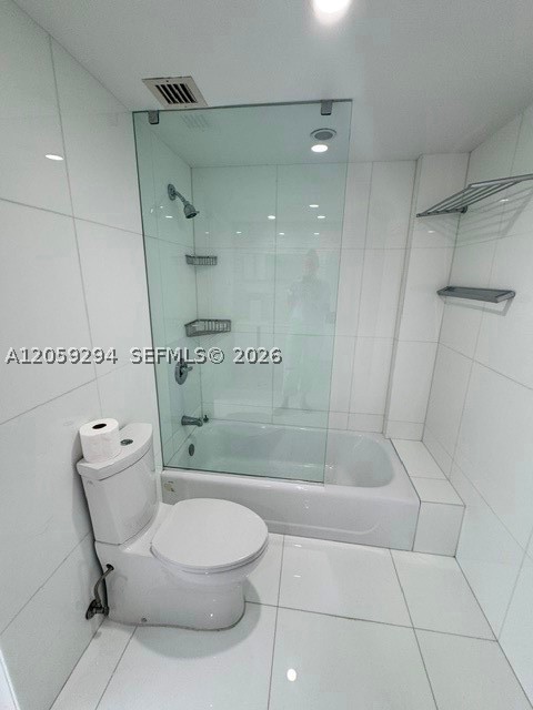 777 Ne 62nd St C303 Property Photo 10