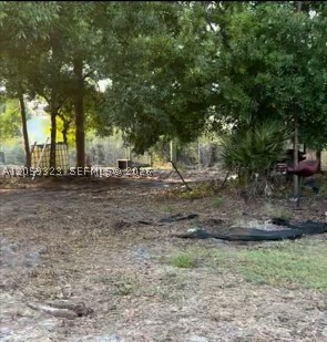 640 S Live Oak St Property Photo 3