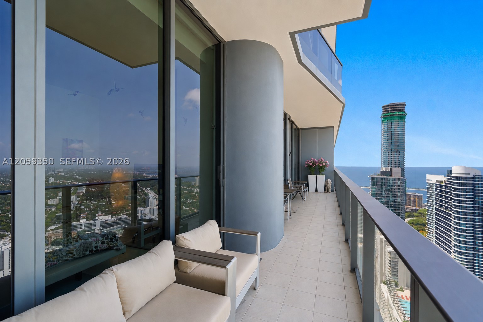 1000 Brickell Ph6106 Property Photo 22