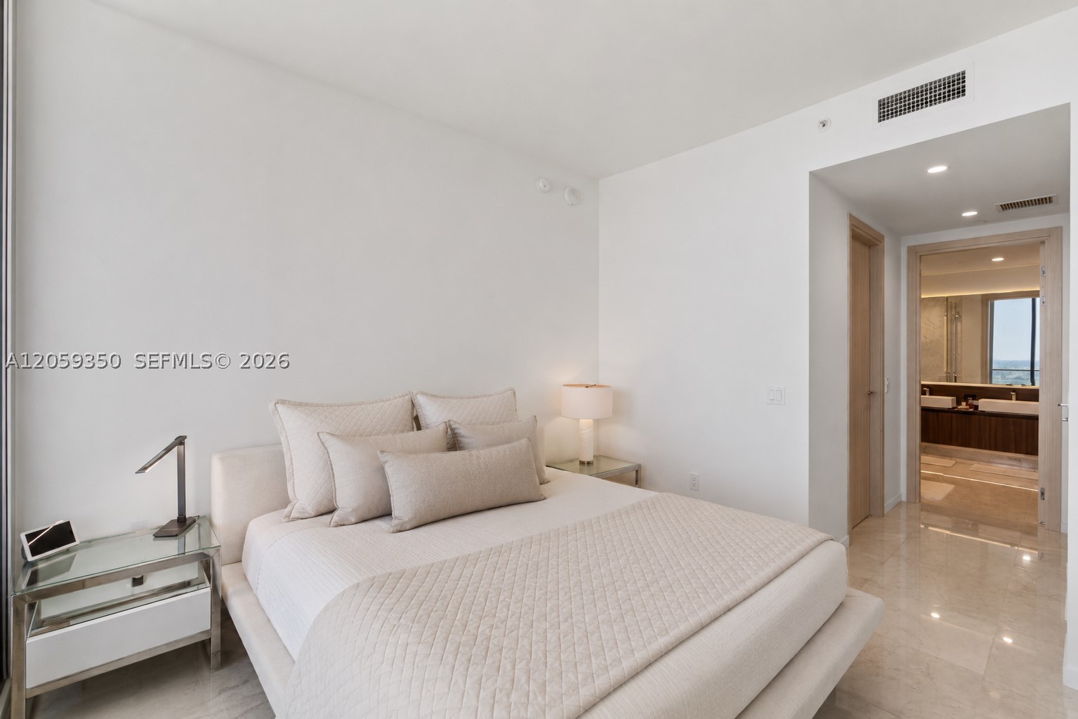 1000 Brickell Ph6106 Property Photo 29