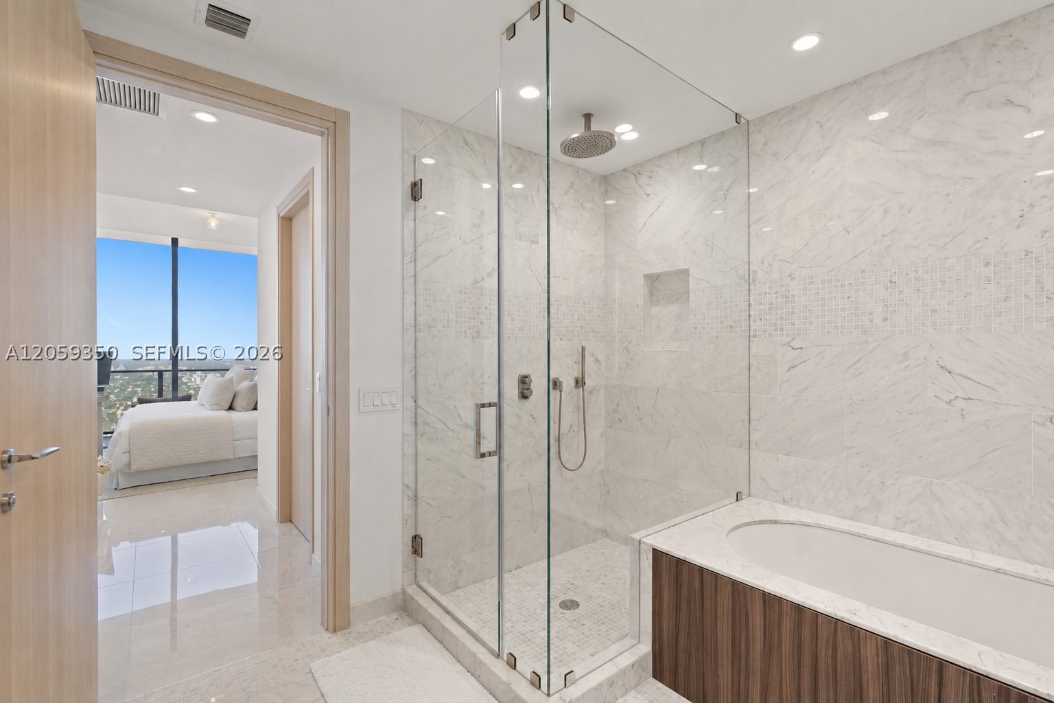 1000 Brickell Ph6106 Property Photo 31