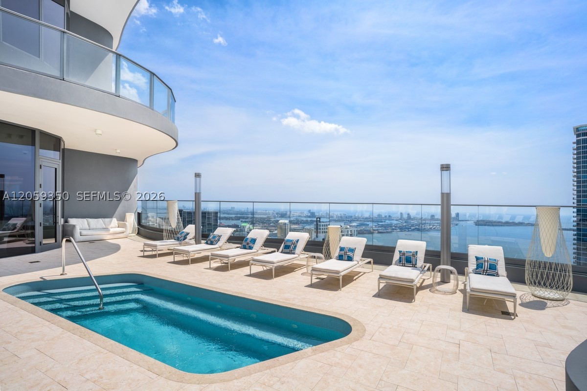 1000 Brickell Ph6106 Property Photo 65
