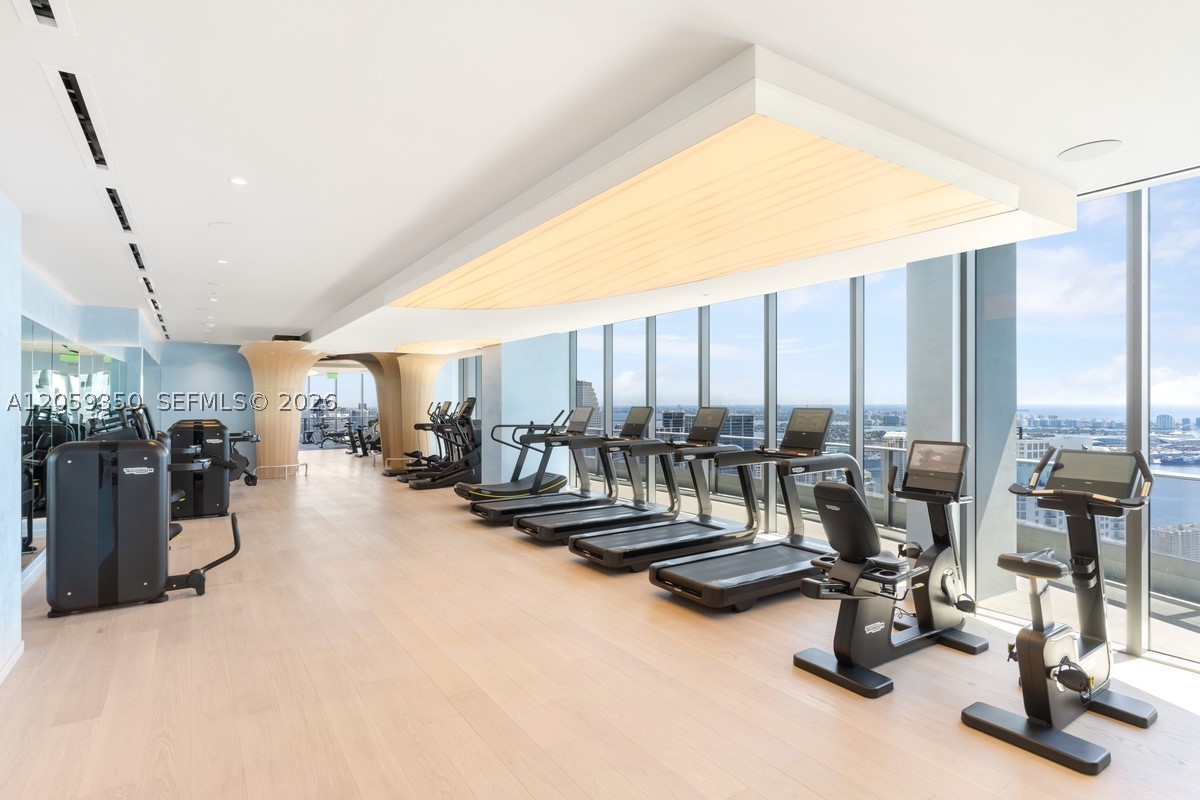 1000 Brickell Ph6106 Property Photo 70