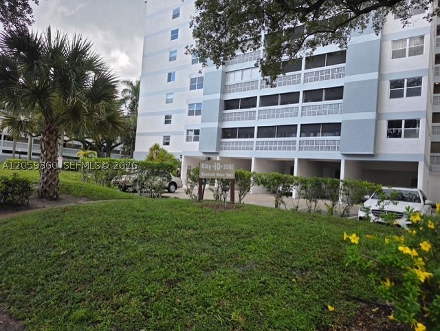 3301 Spanish Moss Ter 804 Property Photo 1