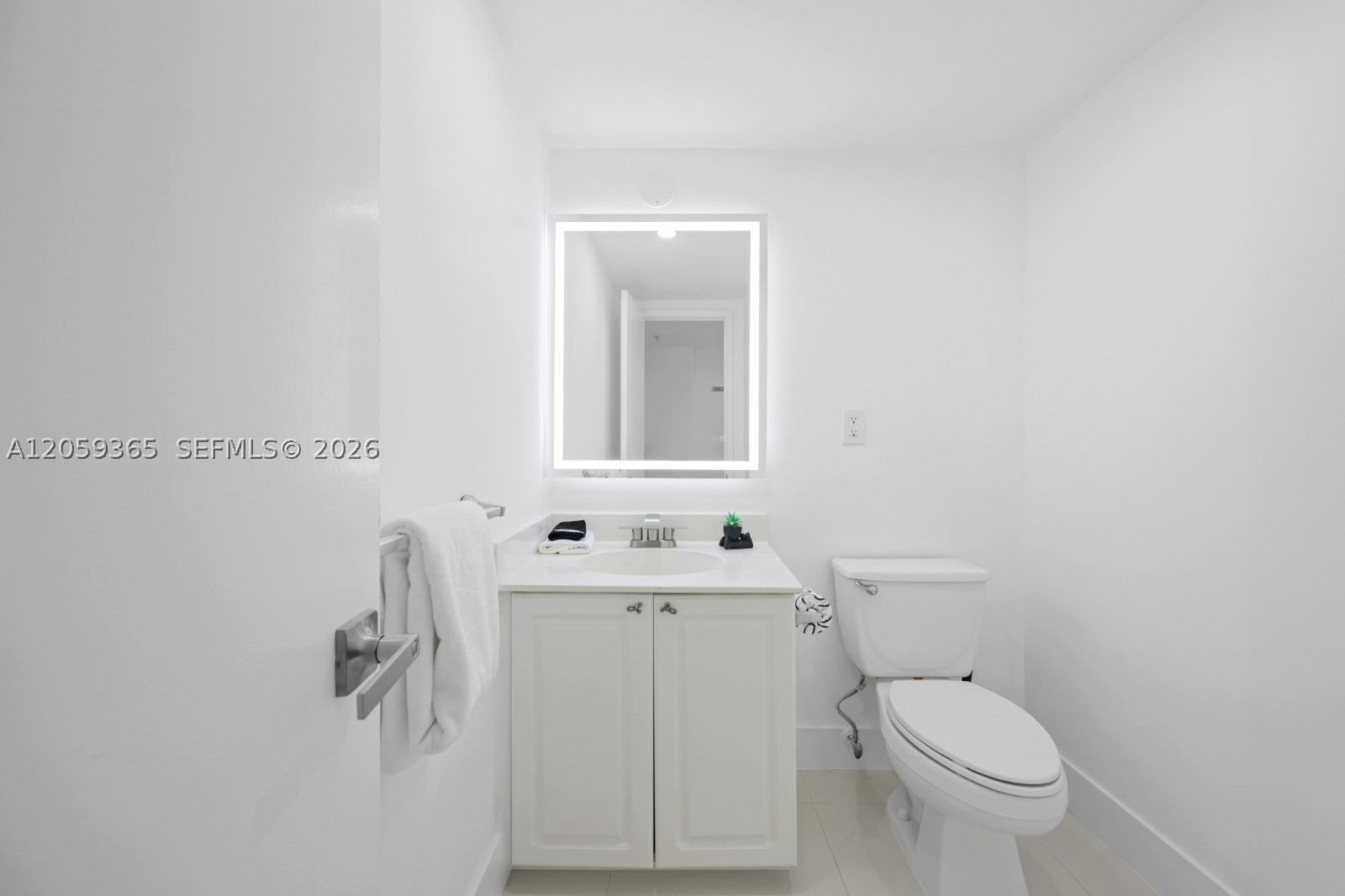 19370 Collins Ave 1622 Property Photo 15