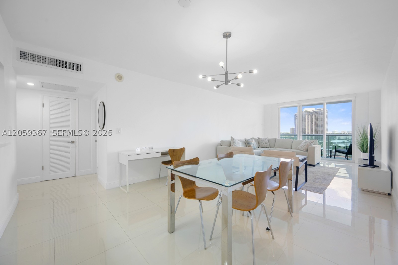 19370 Collins Ave 1122 Property Photo 7