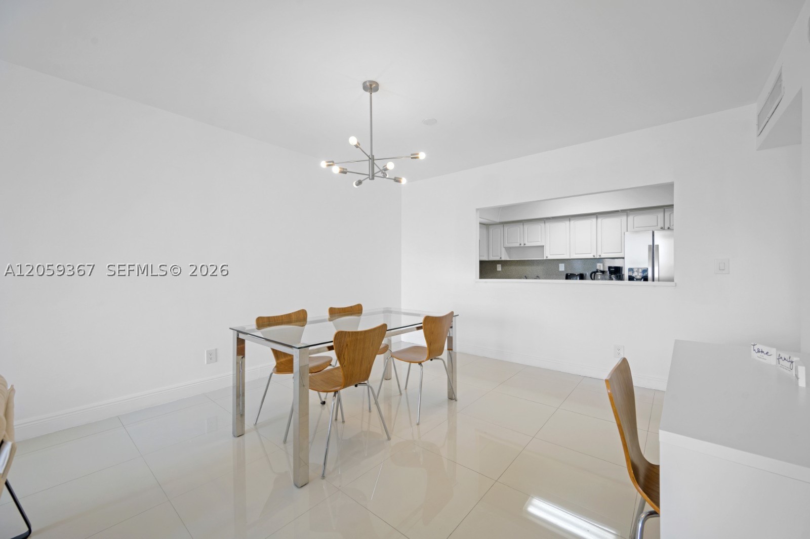 19370 Collins Ave 1122 Property Photo 9