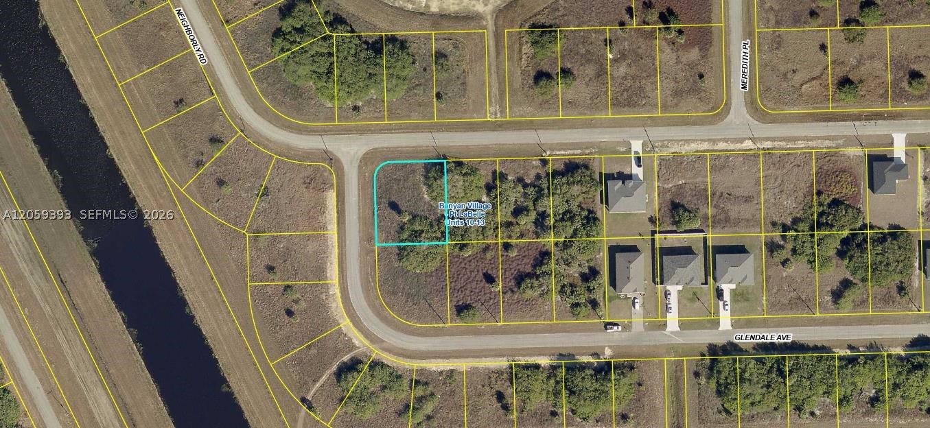 360 Neighborly Rd Property Photo 3