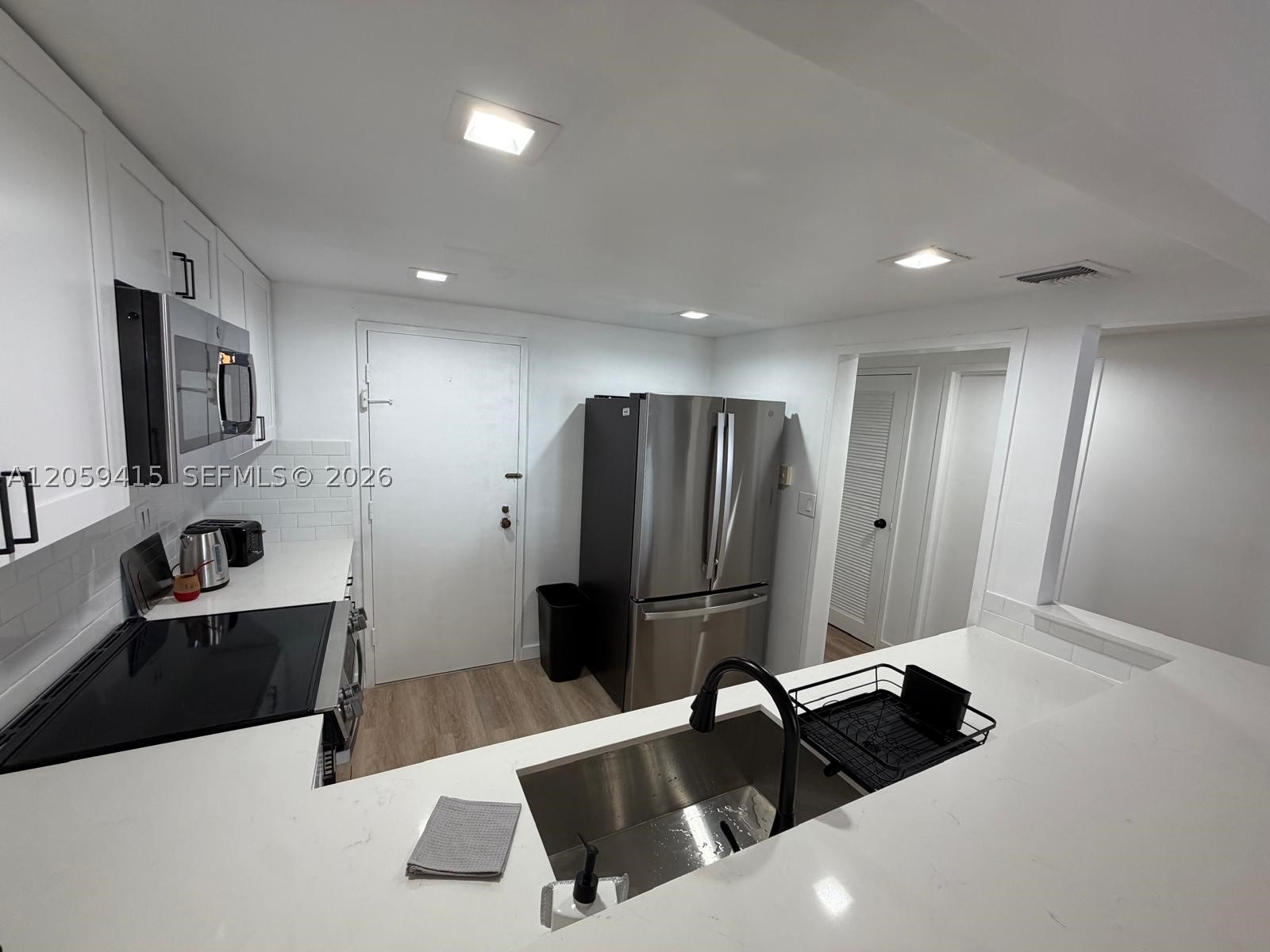 3725 S Ocean Dr 1411 Property Photo 20