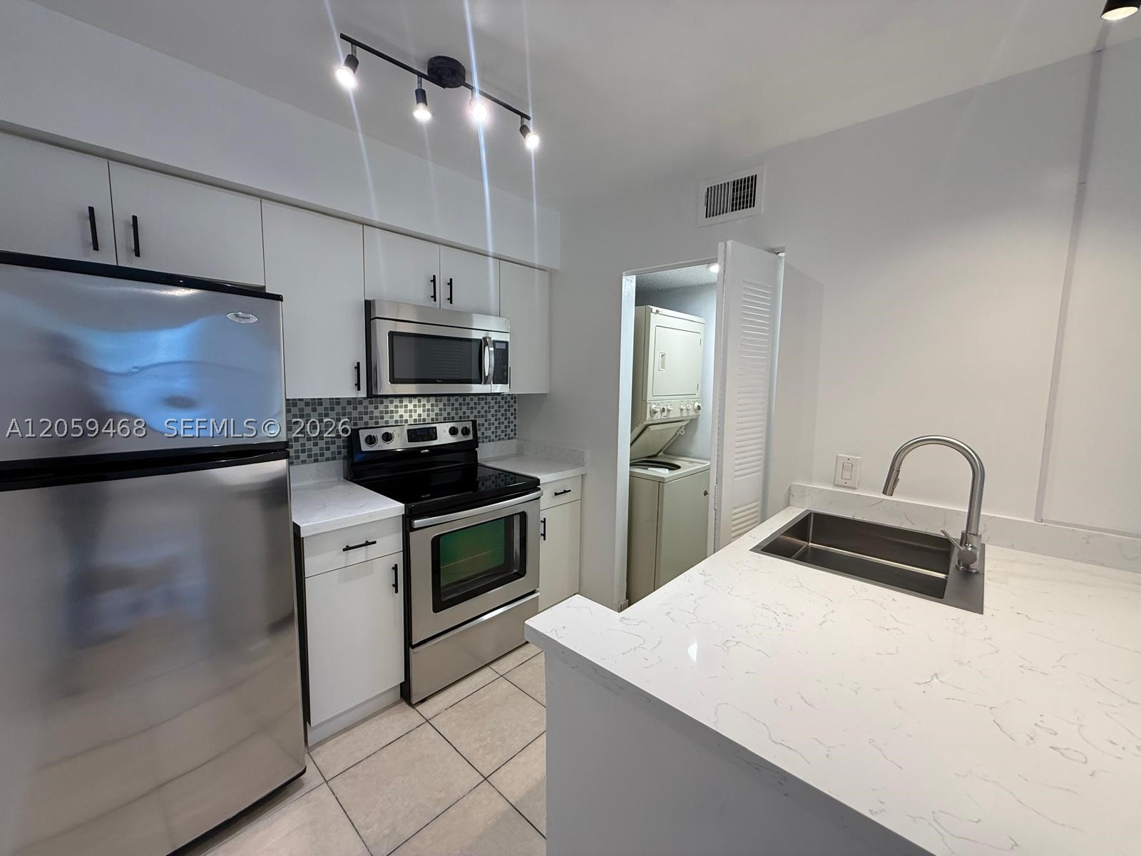 540 S Park Road 111-9 Property Photo 4