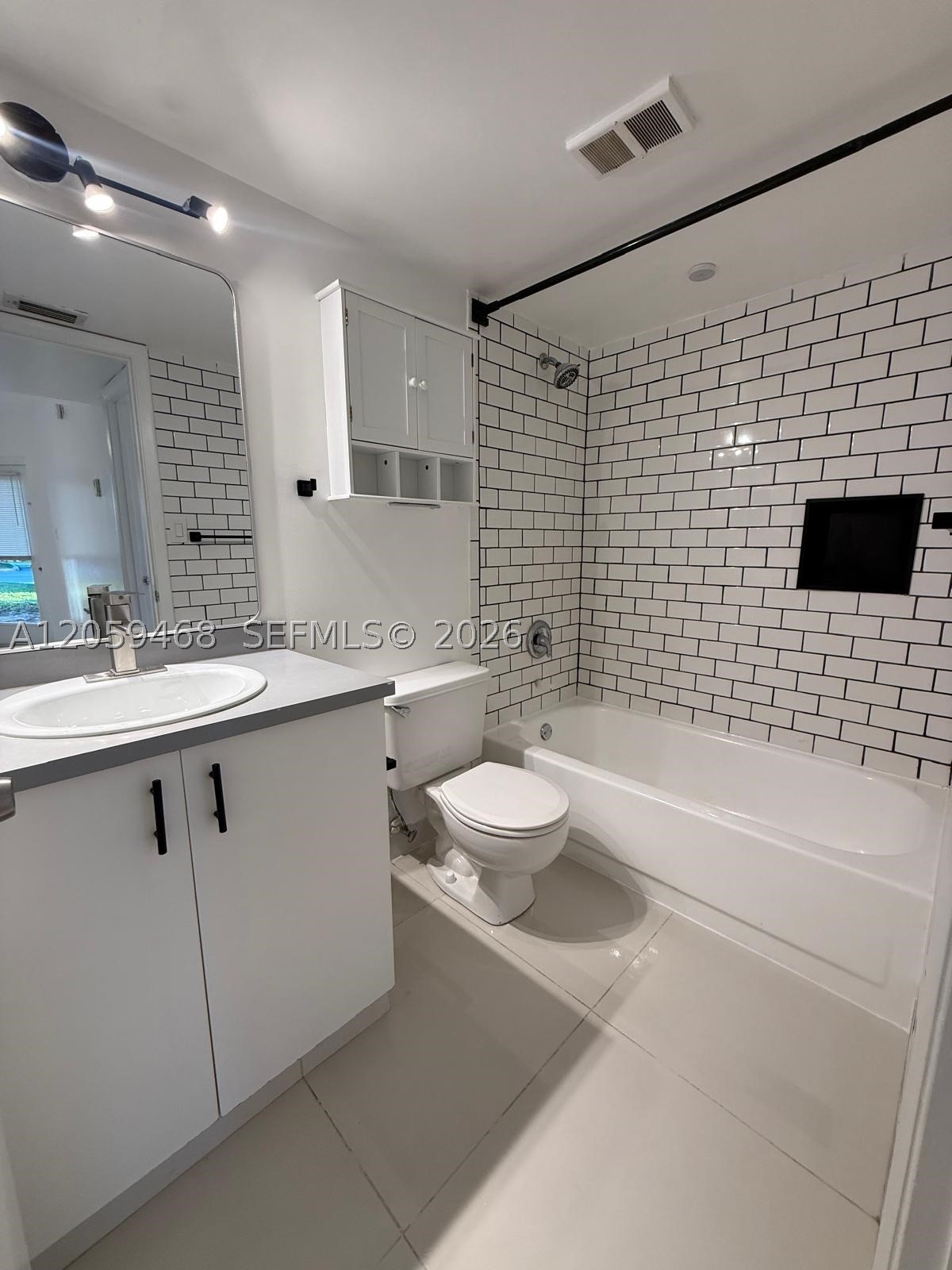 540 S Park Road 111-9 Property Photo 6