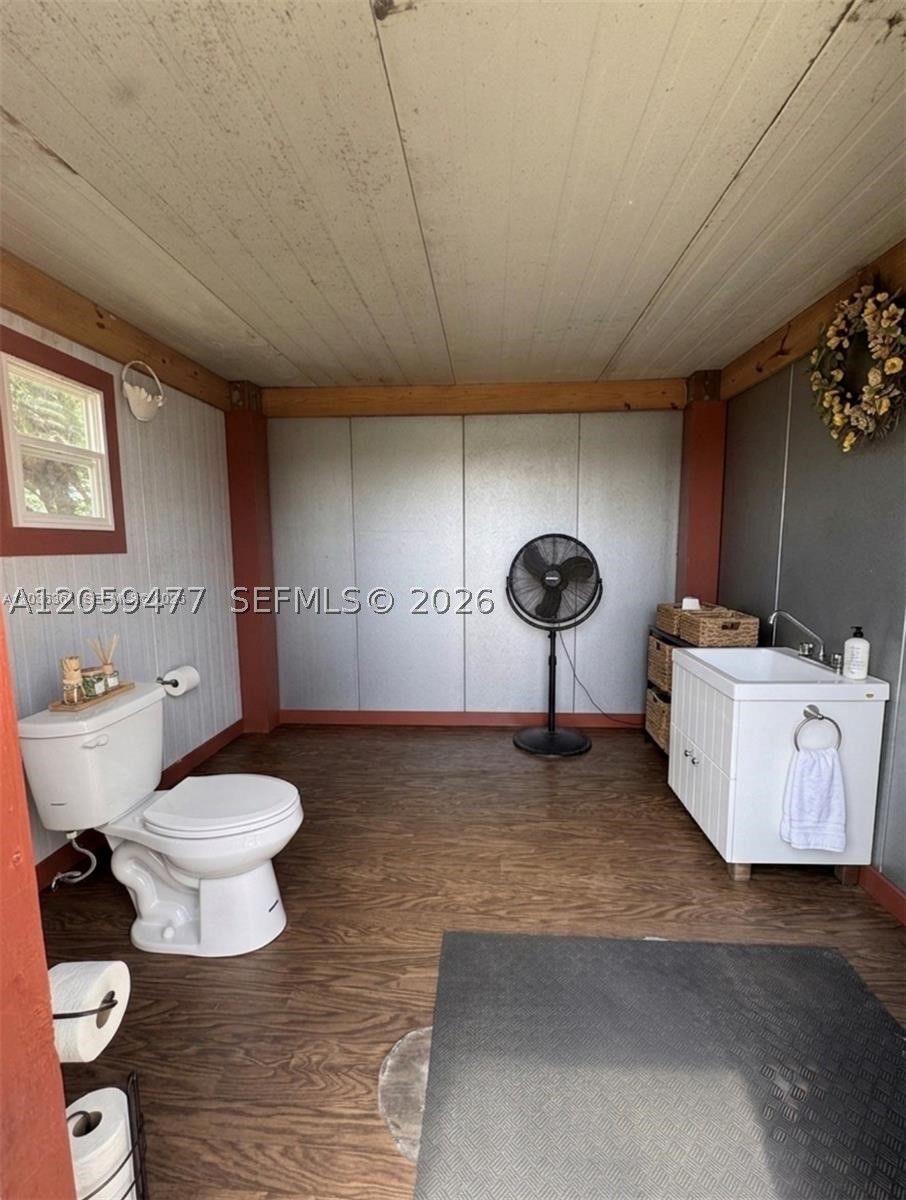 476 N Barlow Rd 2 Property Photo 8