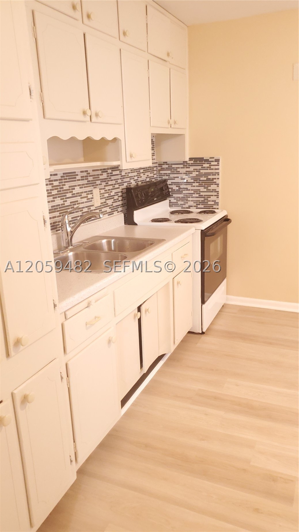 619 N D St Property Photo 2