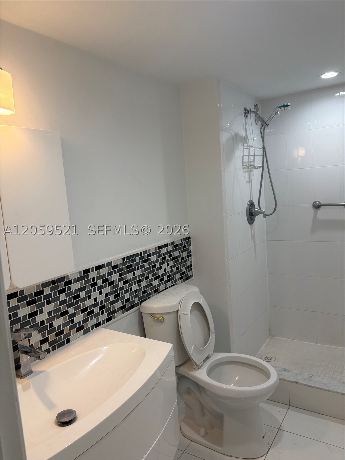625 Biltmore Way 501 Property Photo 11