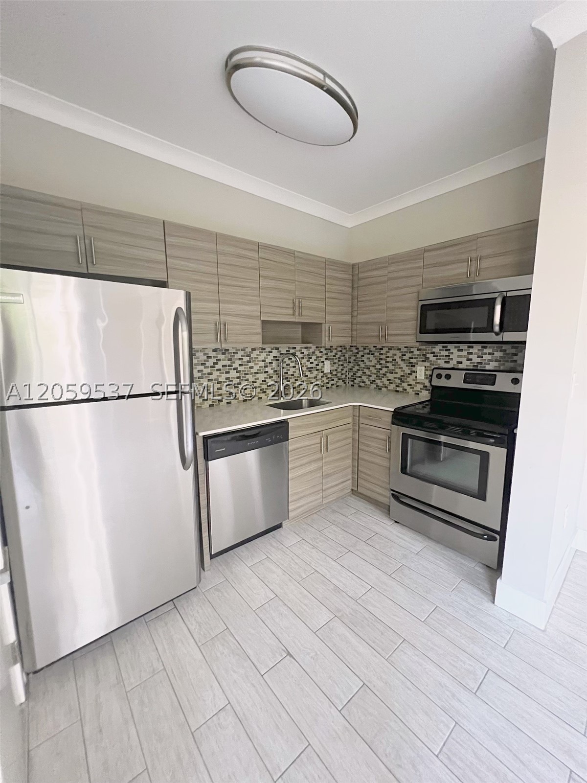 115 Menores Ave 12 Property Photo 1