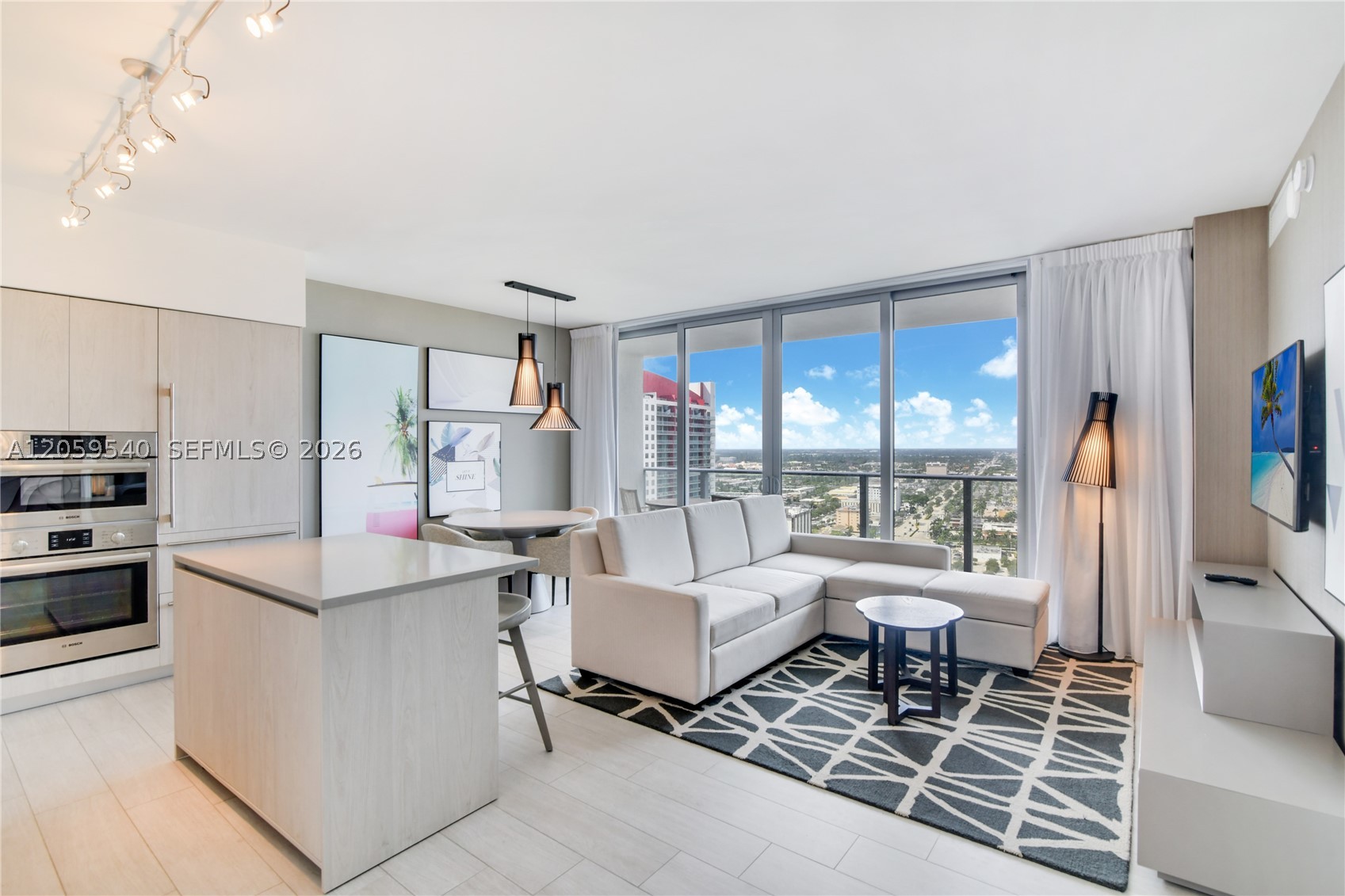 4010 S Ocean Dr R1006 Property Photo 2