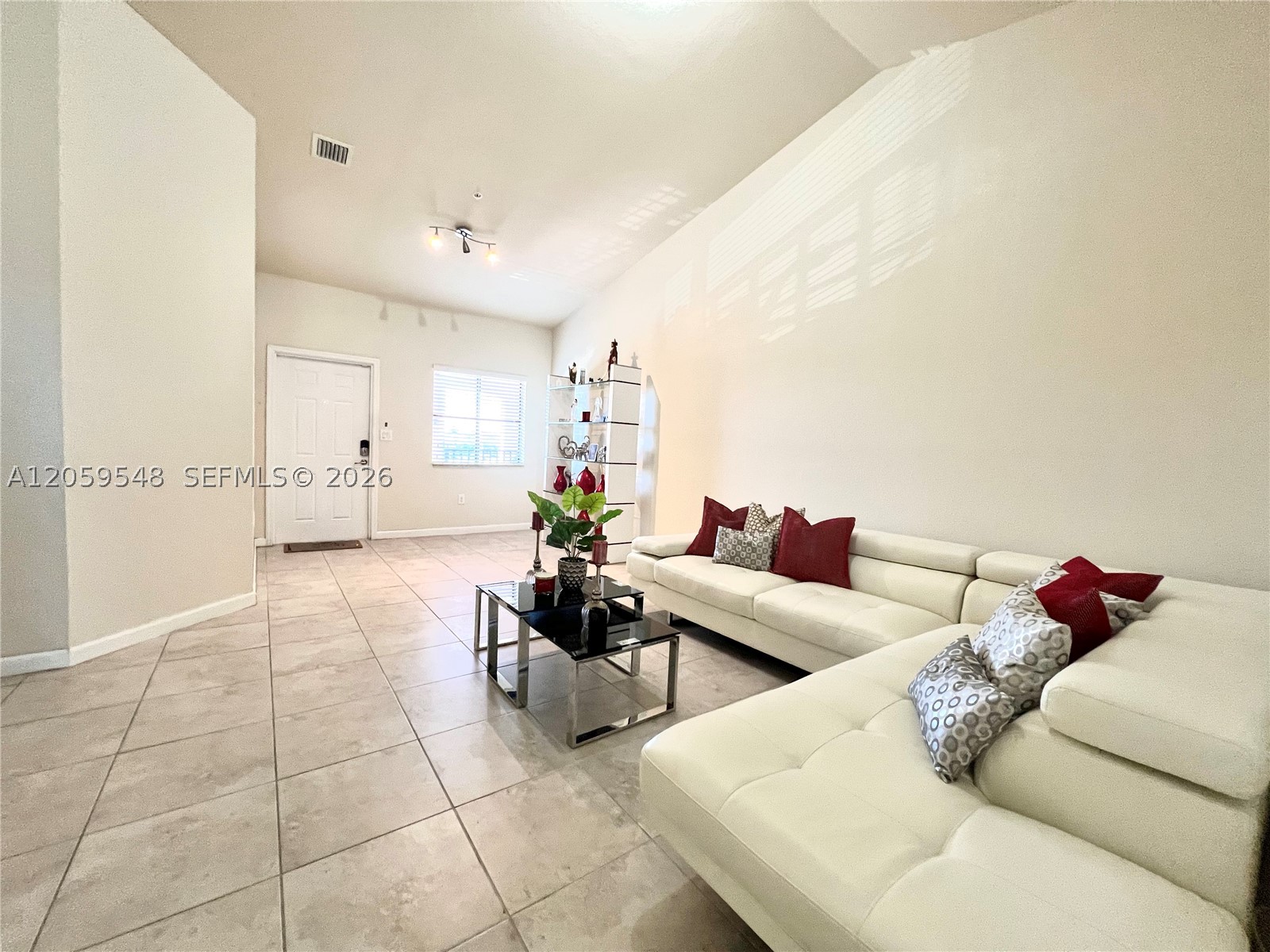 22301 Sw 88th Pl 304-3 Property Photo 2