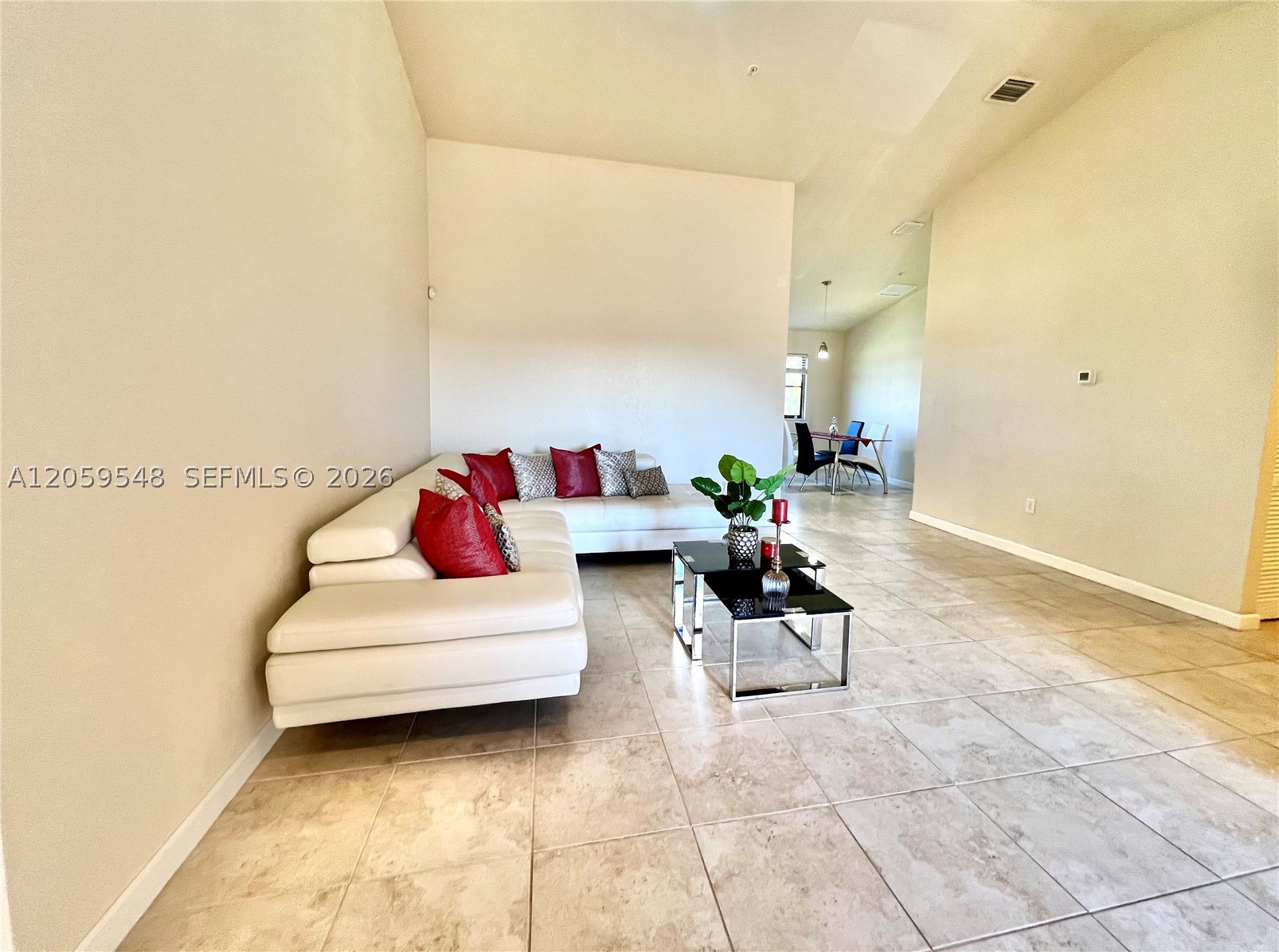 22301 Sw 88th Pl 304-3 Property Photo 3