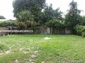 2126 Arthur St Property Photo 7