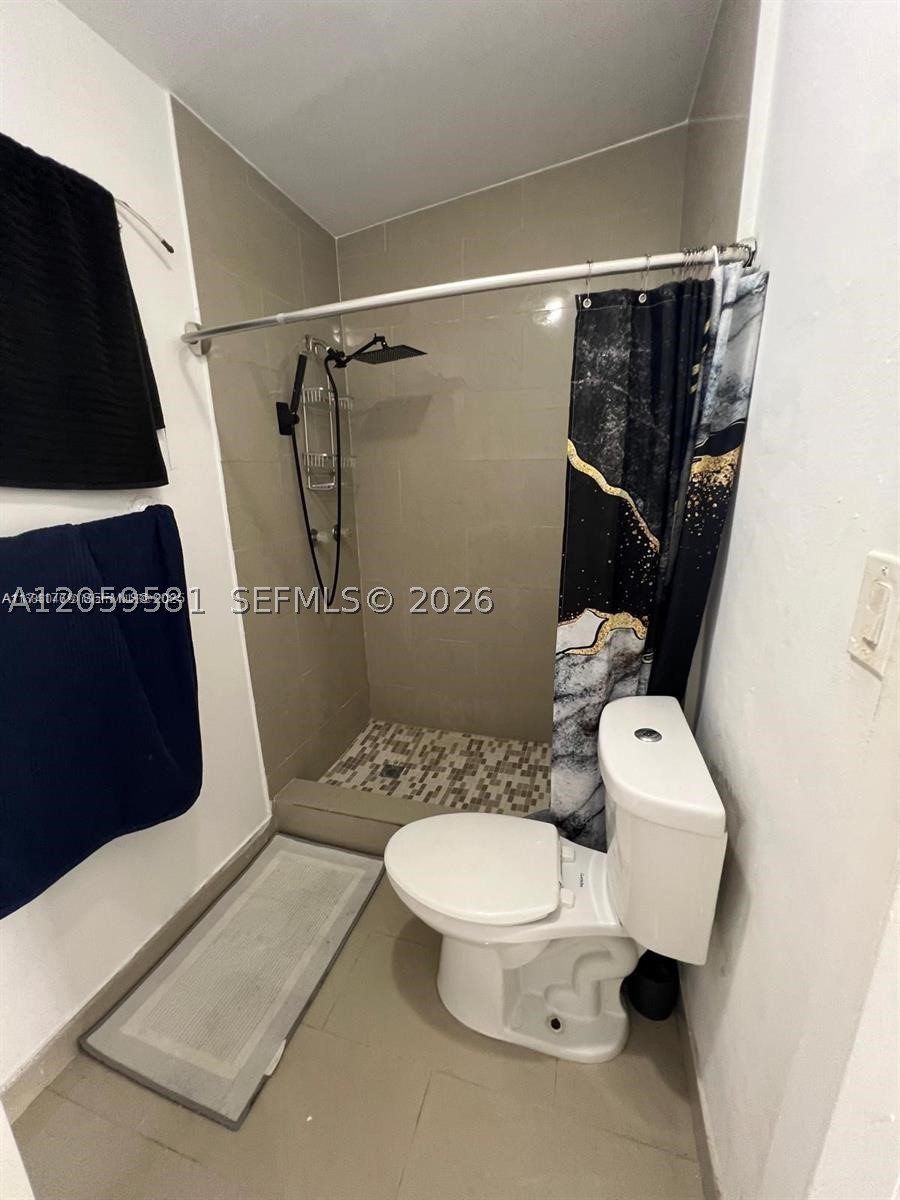 2126 Arthur St Property Photo 11