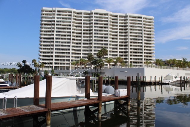 4201 N Ocean Blvd 1202 Property Photo 16