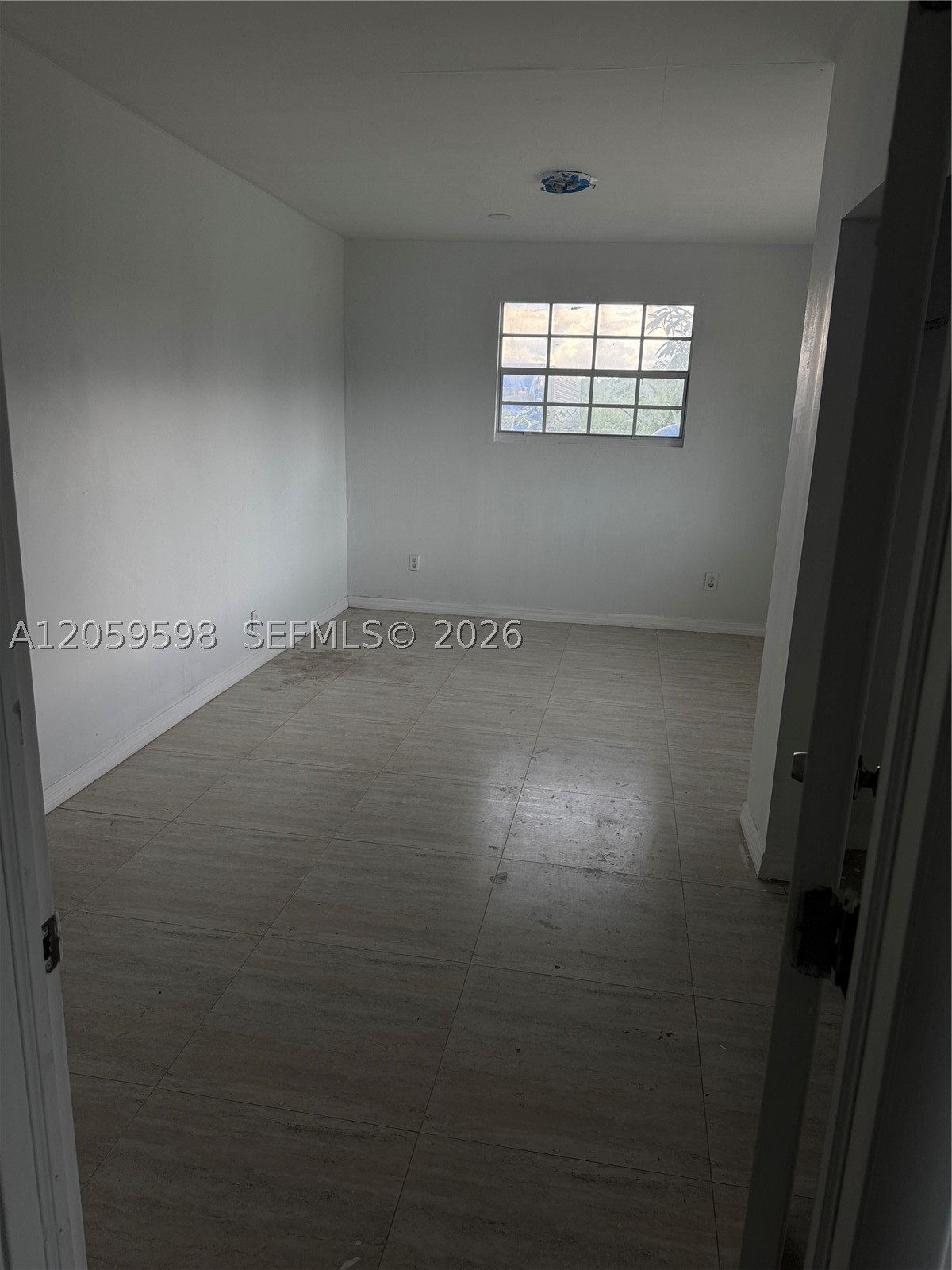 15430 Sw 194th Ave . Property Photo 3