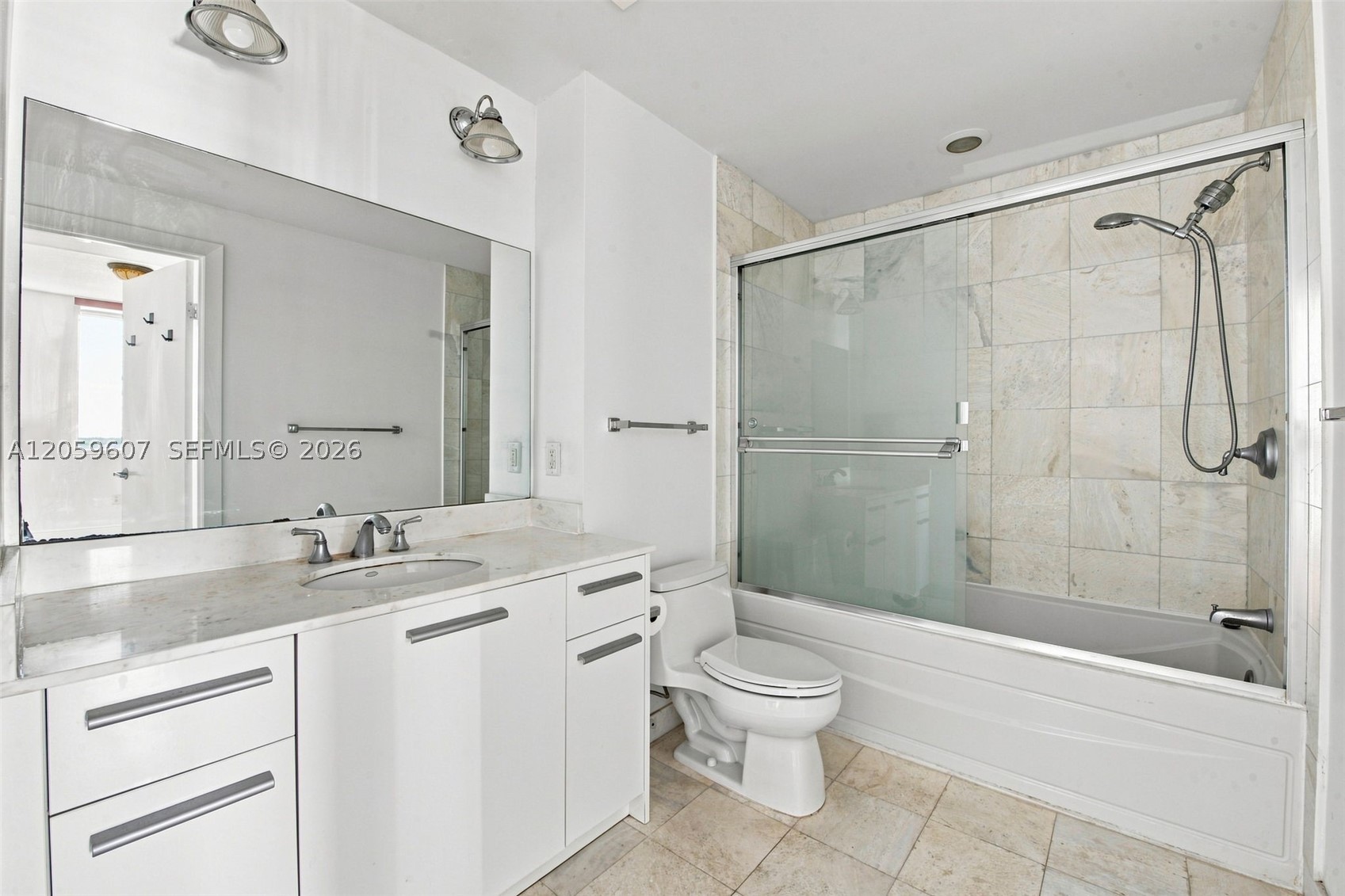 1060 Brickell Avenue 2315 Property Photo 10
