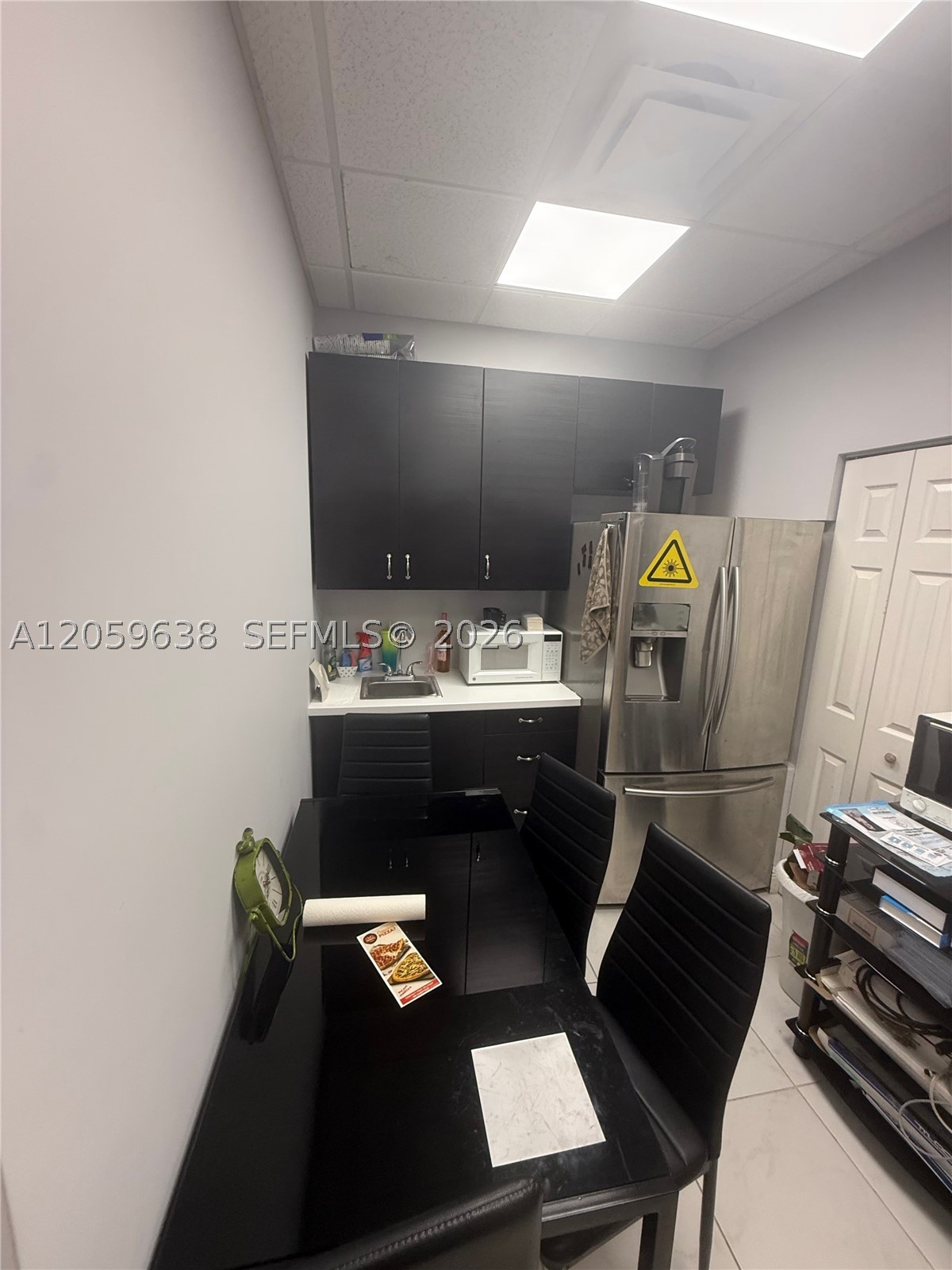 A12059638 Property Photo 17