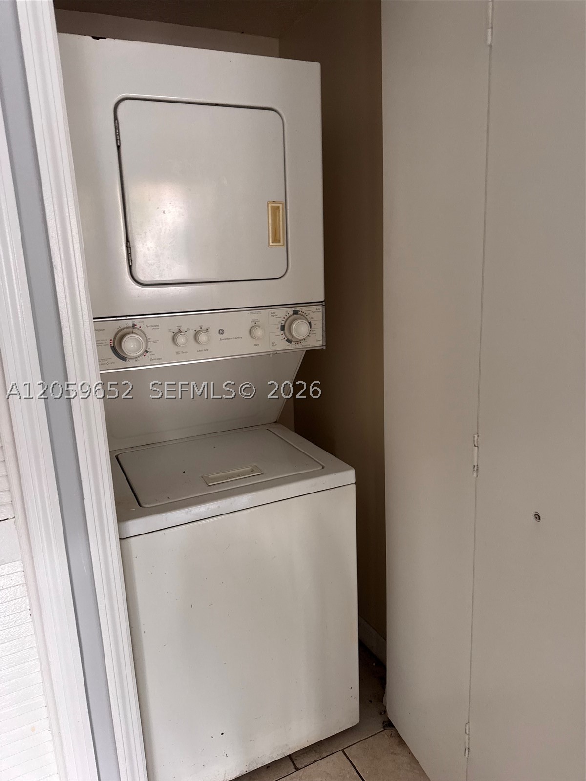 1250 Se 31st Ct 106-33 Property Photo 6