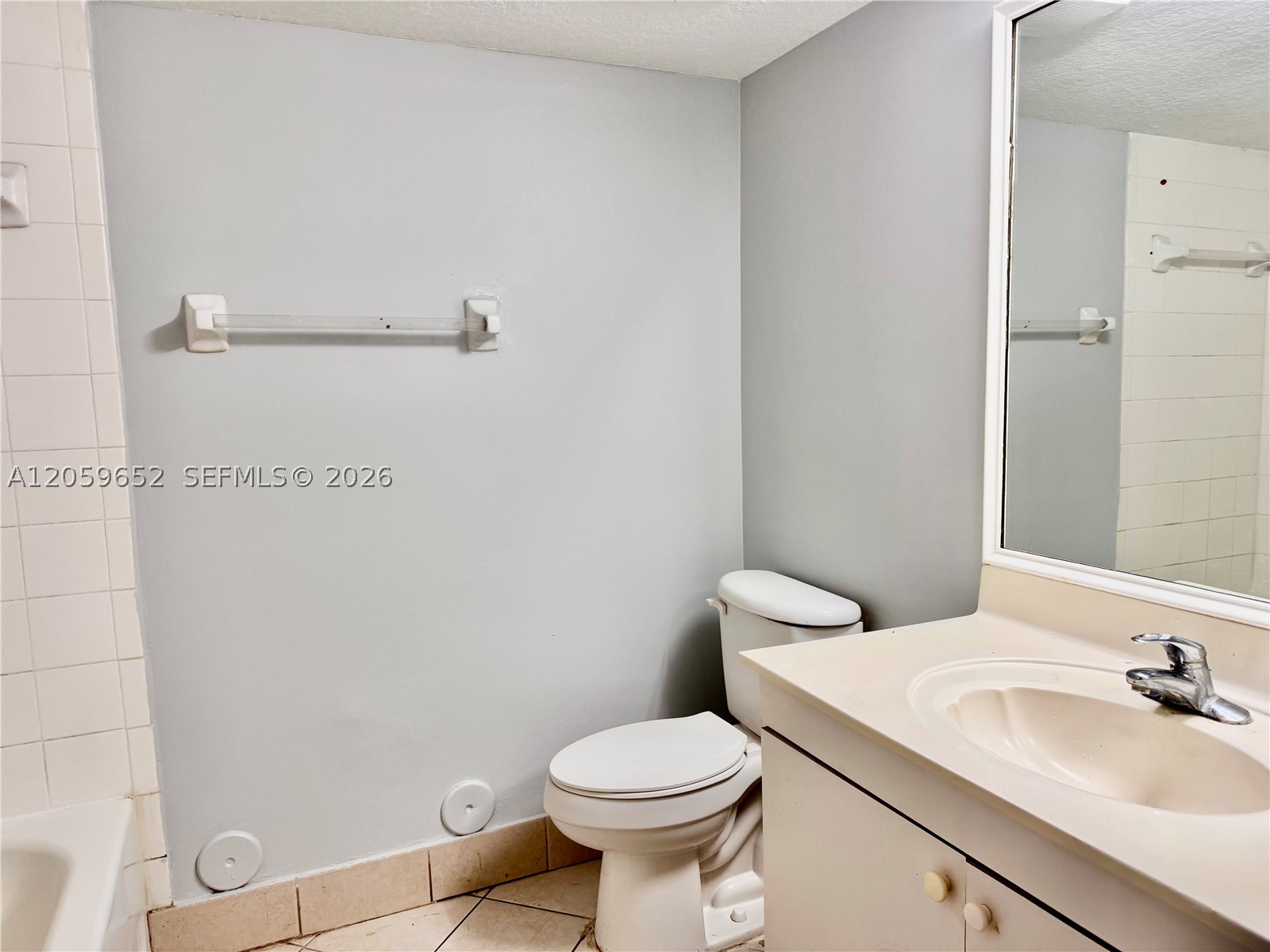1250 Se 31st Ct 106-33 Property Photo 9