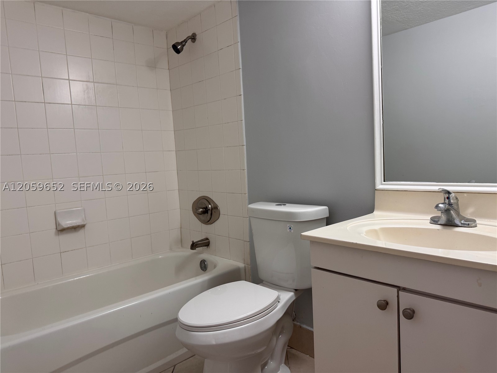 1250 Se 31st Ct 106-33 Property Photo 13