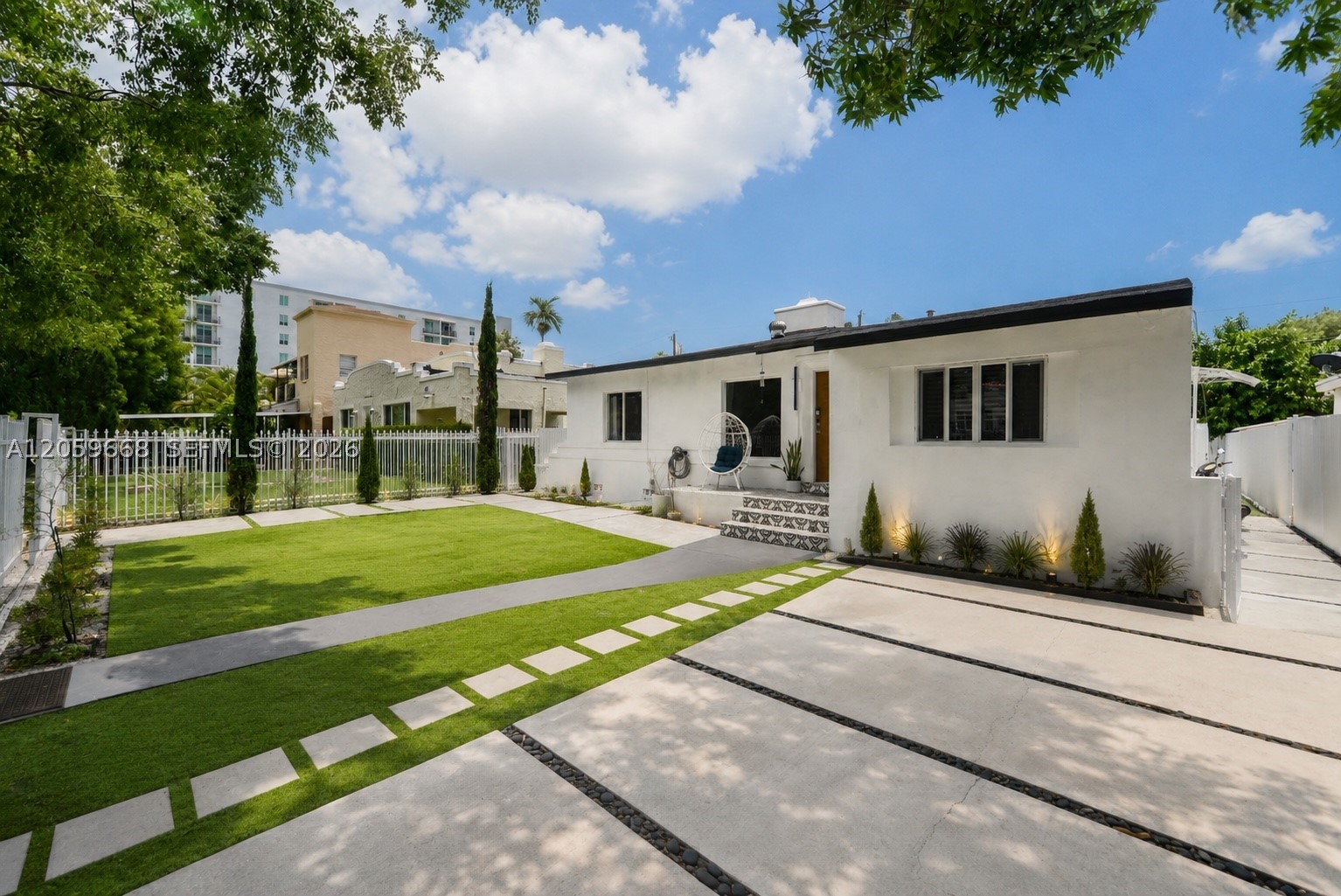 2260 Sw 5th St Property Photo 18