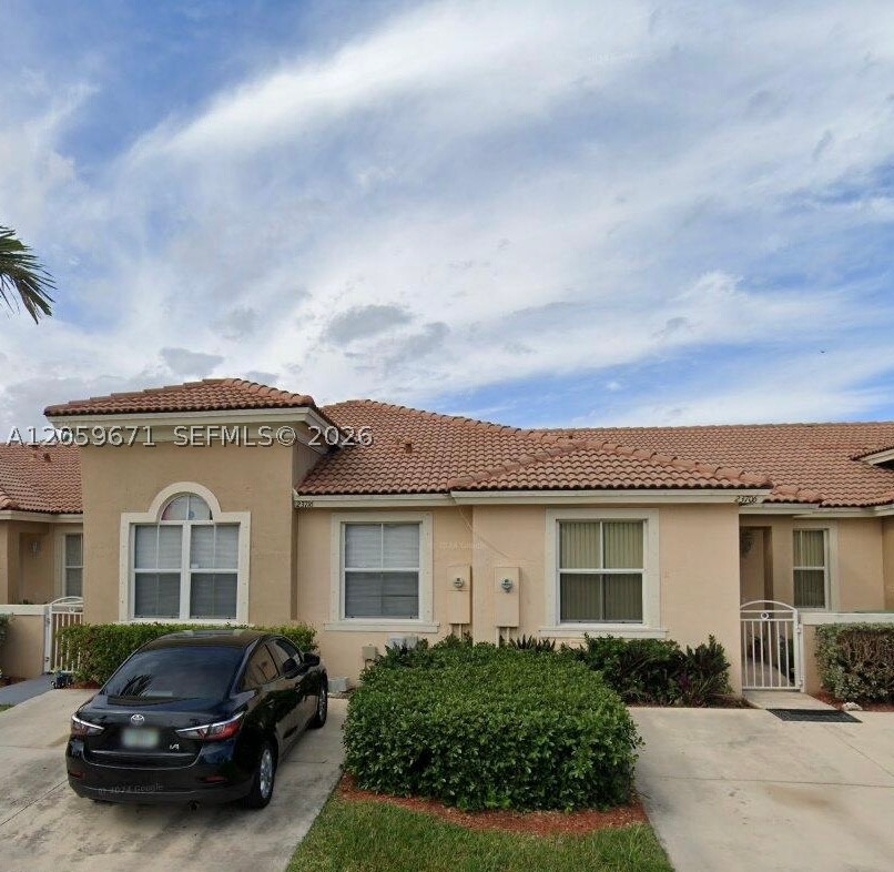 23716 SW 111th Ct Property Photo 1