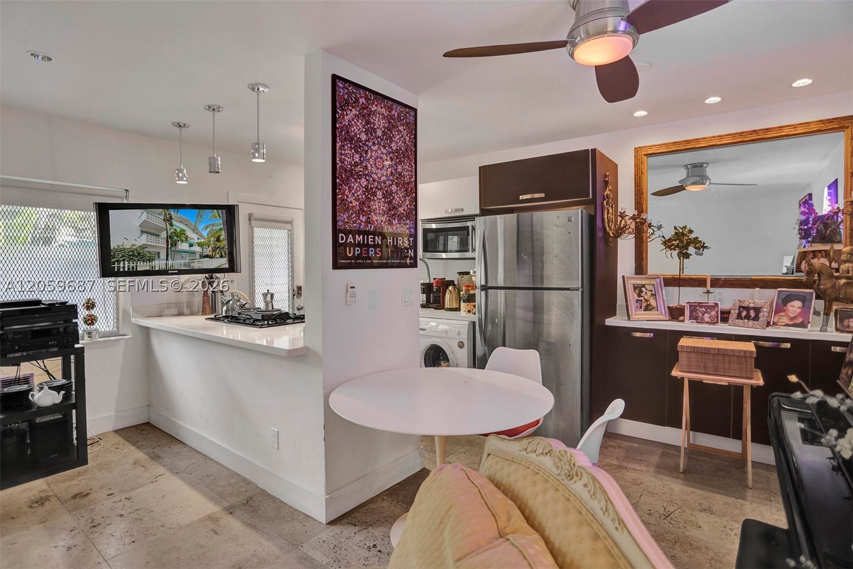 350 Collins Ave 310 Property Photo 4