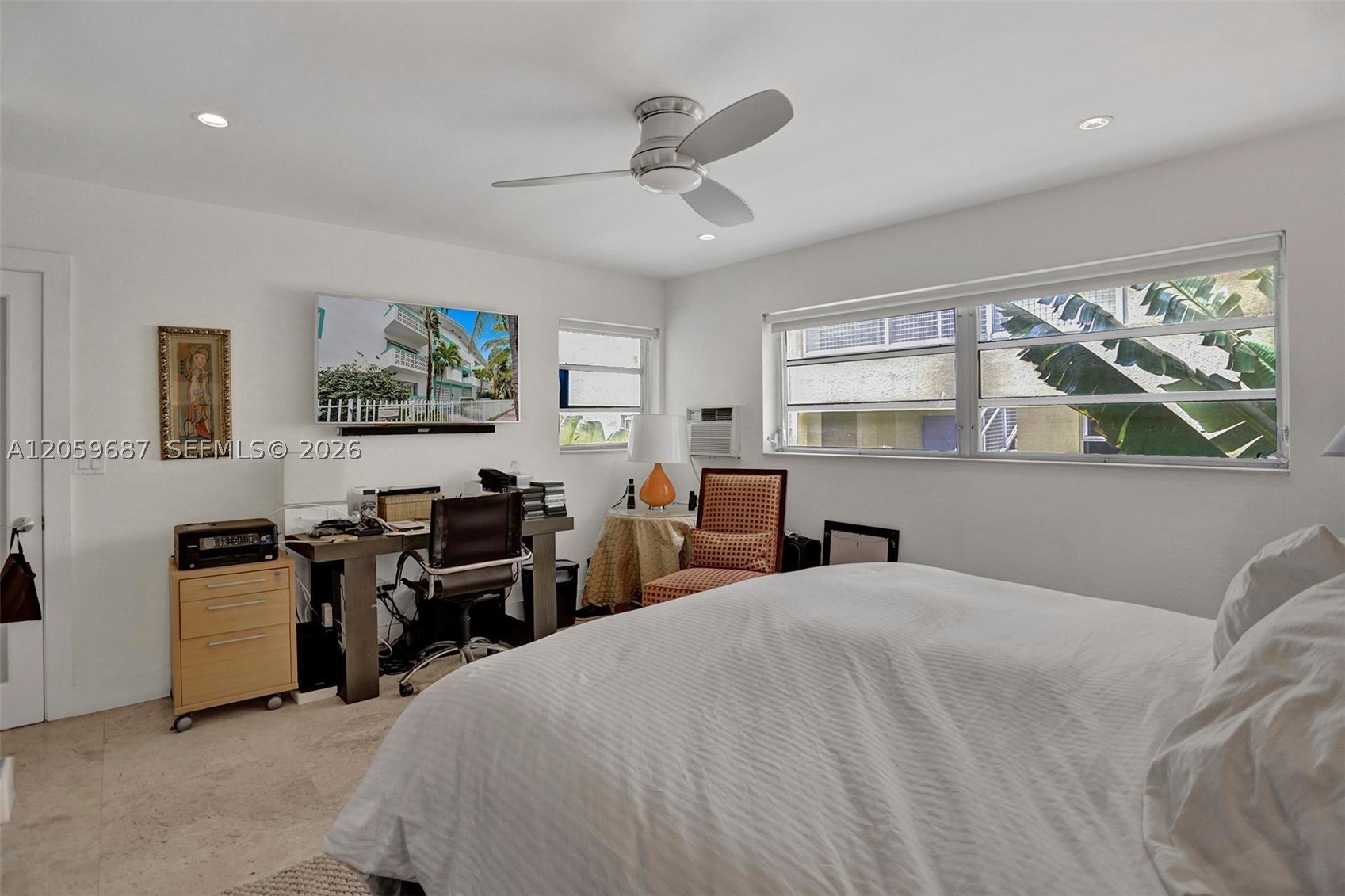 350 Collins Ave 310 Property Photo 10