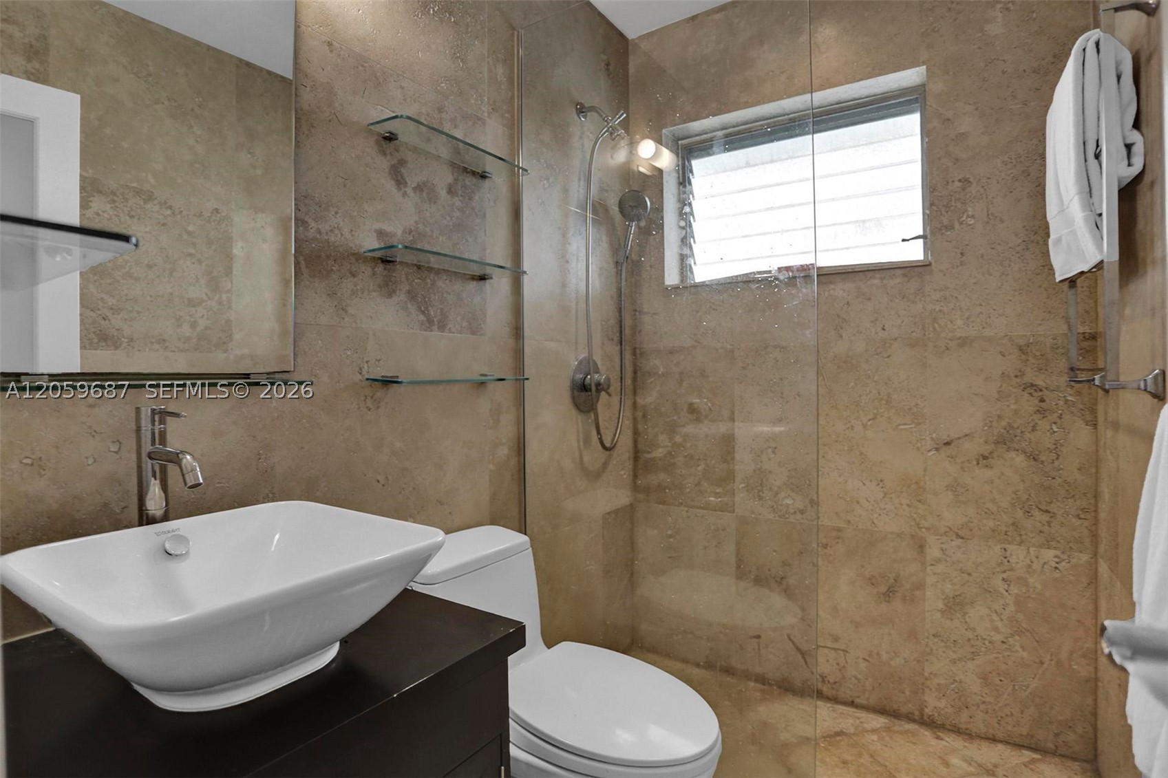 350 Collins Ave 310 Property Photo 11