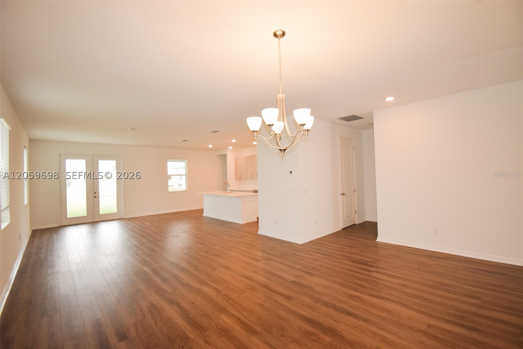 2370 Lancashire St Property Photo 5