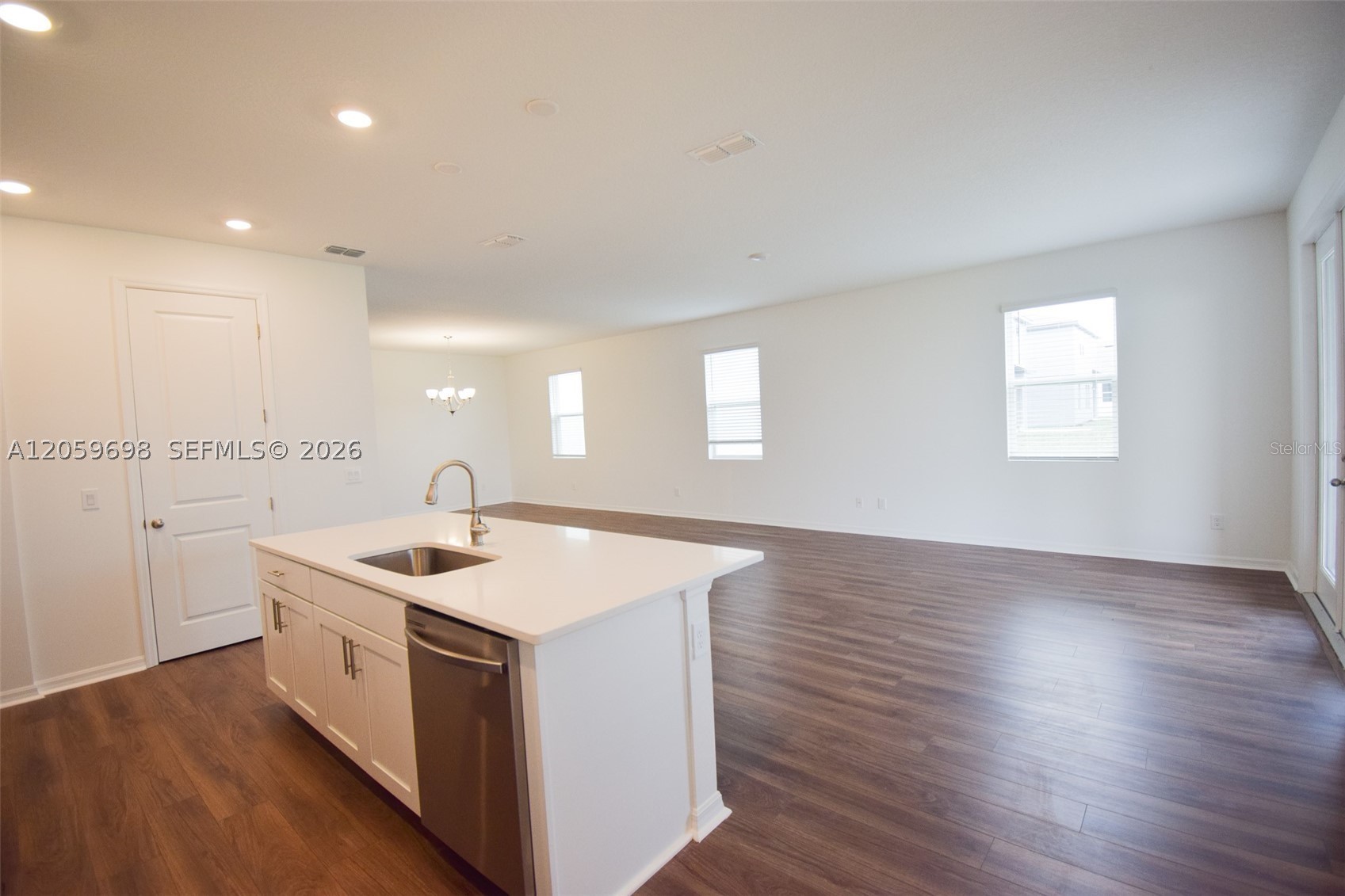 2370 Lancashire St Property Photo 9