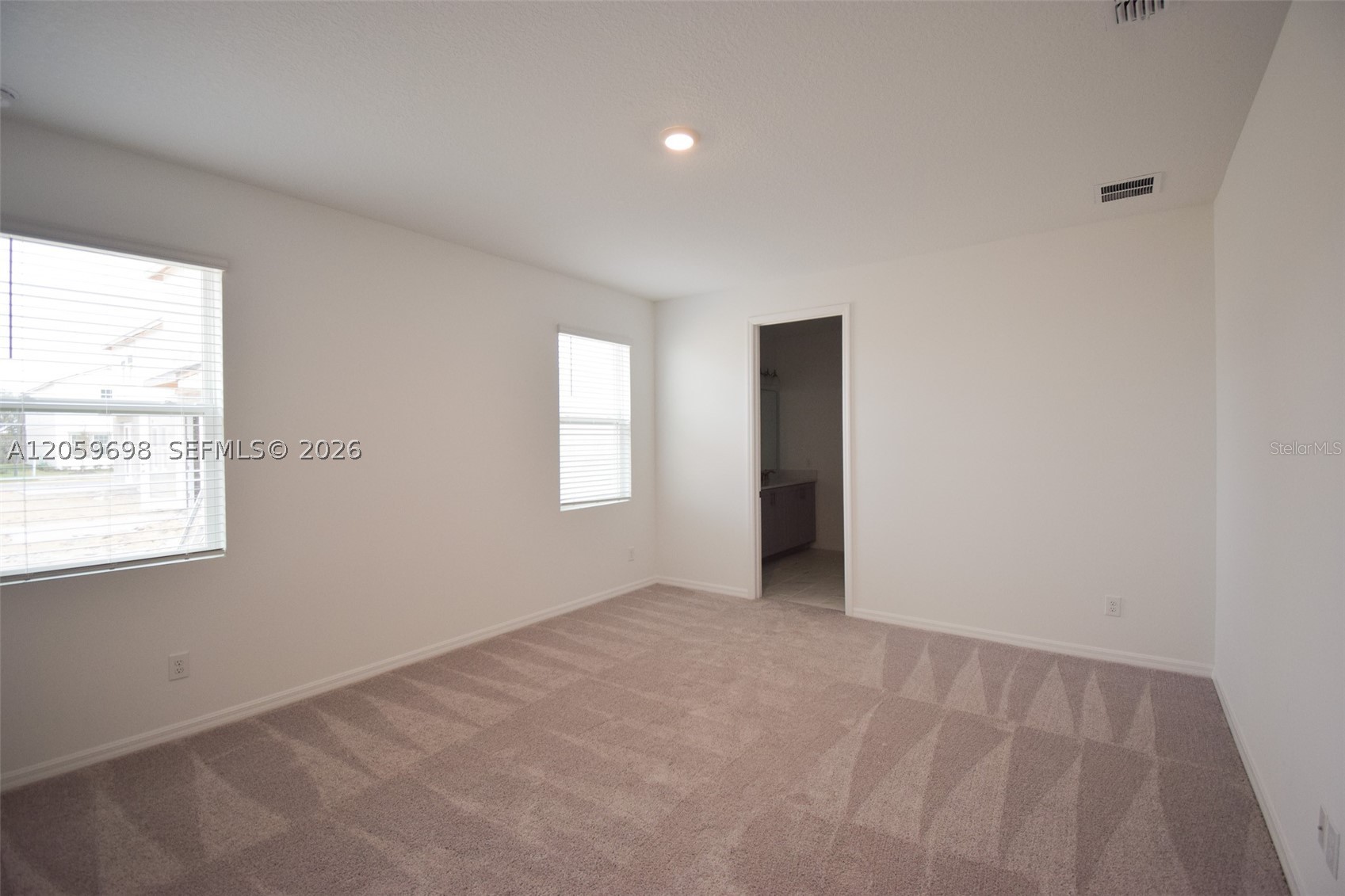2370 Lancashire St Property Photo 20