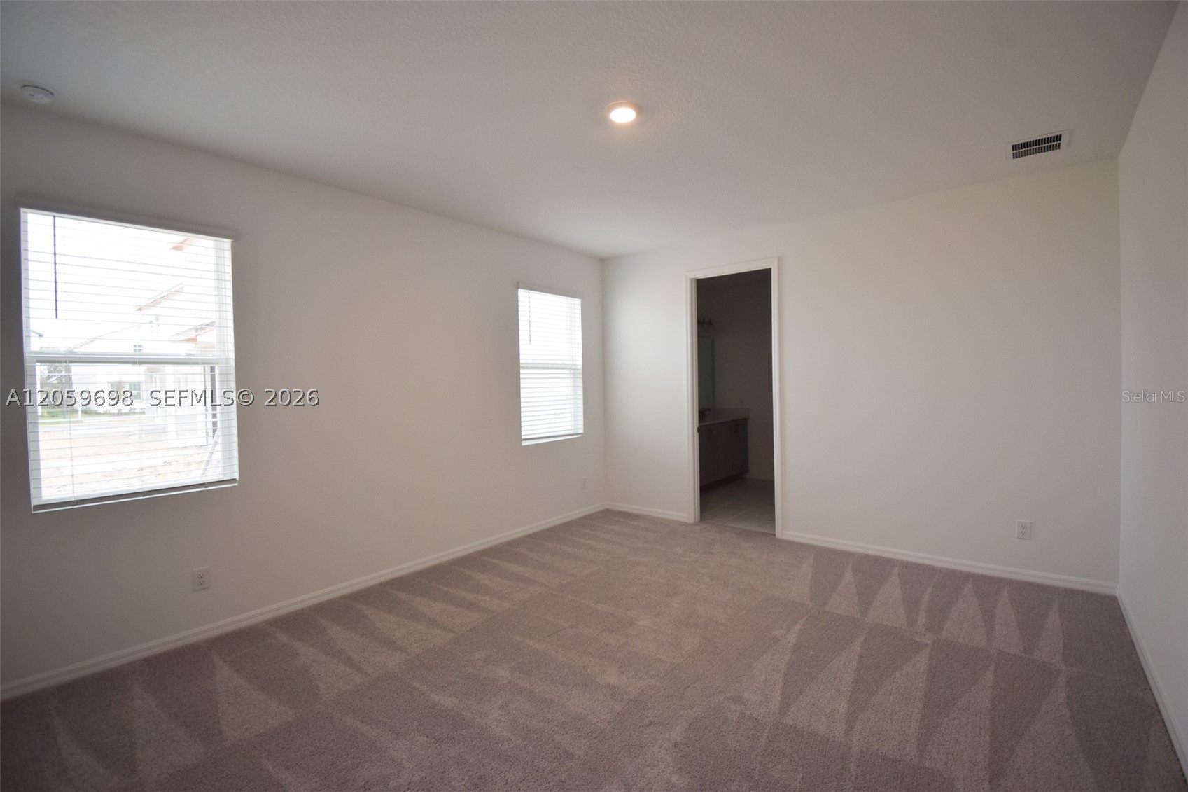2370 Lancashire St Property Photo 21