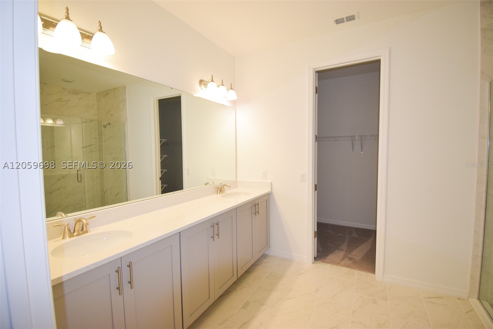 2370 Lancashire St Property Photo 22