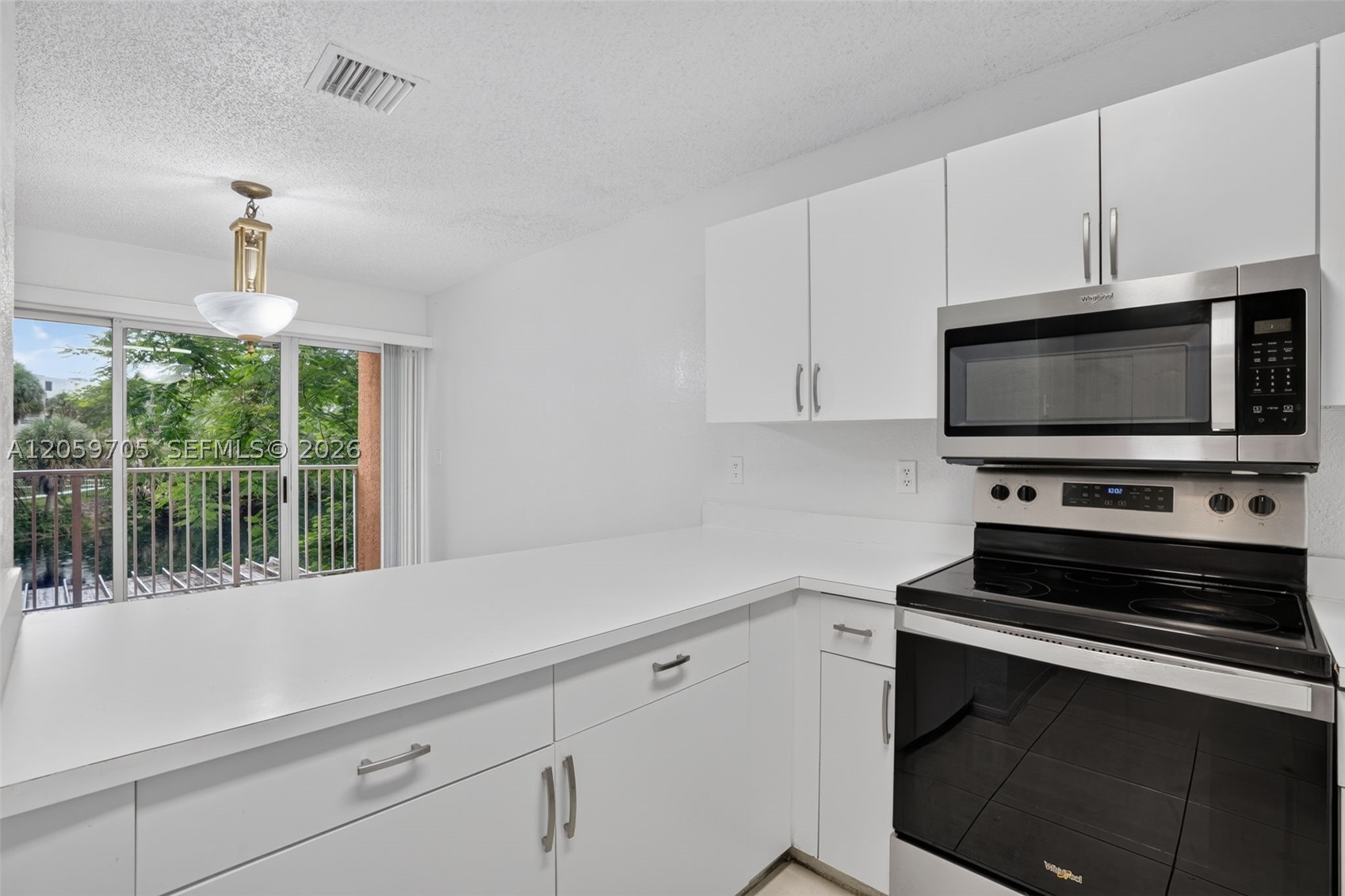 6225 Kendale Lakes Cir 253 Property Photo 11