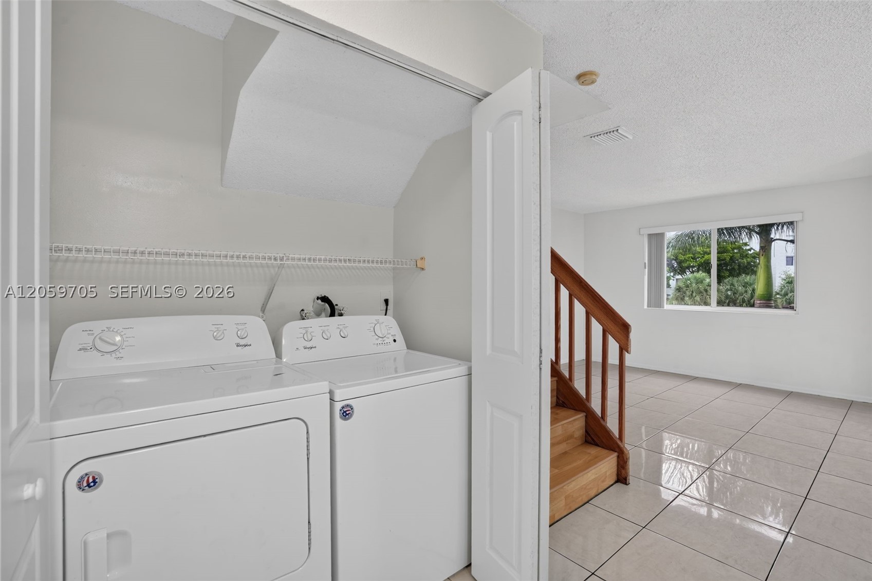6225 Kendale Lakes Cir 253 Property Photo 20