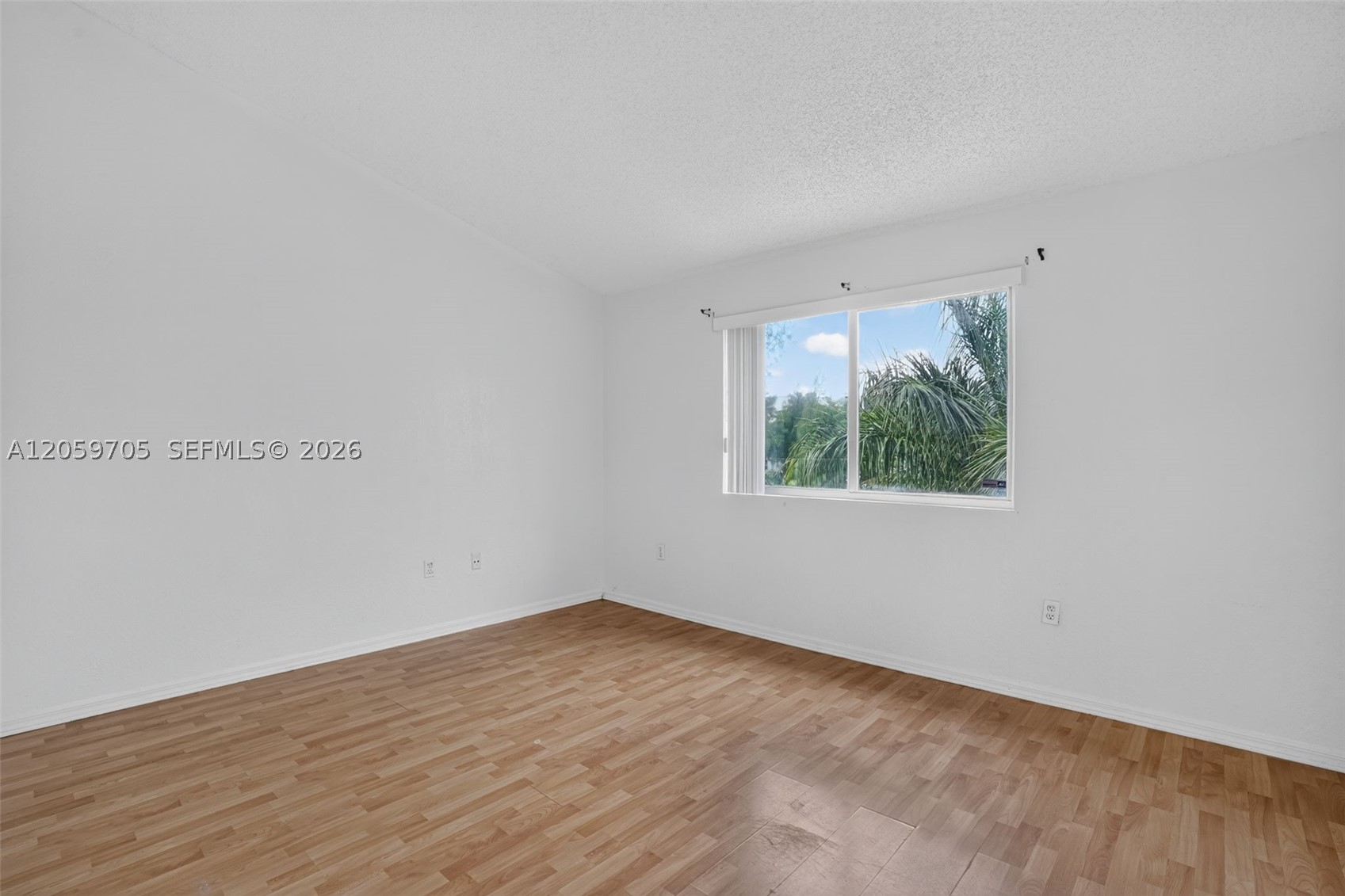 6225 Kendale Lakes Cir 253 Property Photo 22