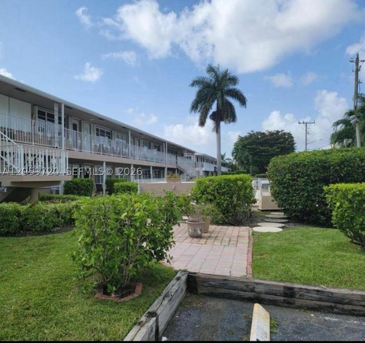 500 Layne Blvd 14 Property Photo 1