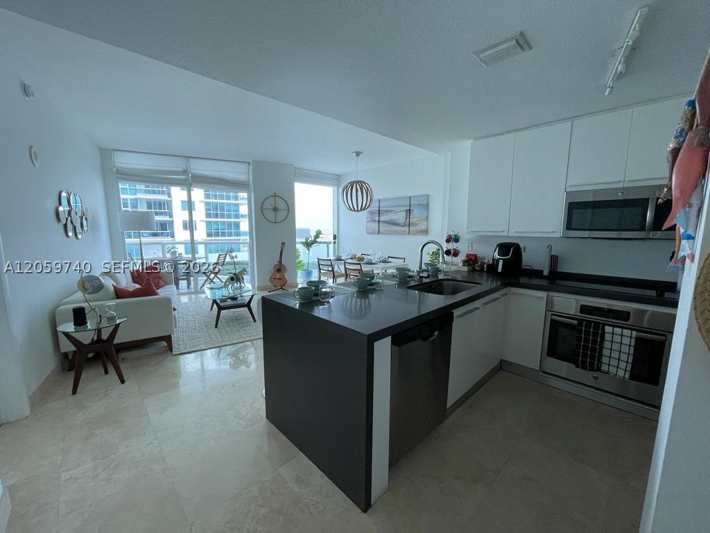 6515 Collins Ave 710 Property Photo 9